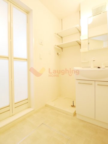 洗面設備　広い洗面スペース