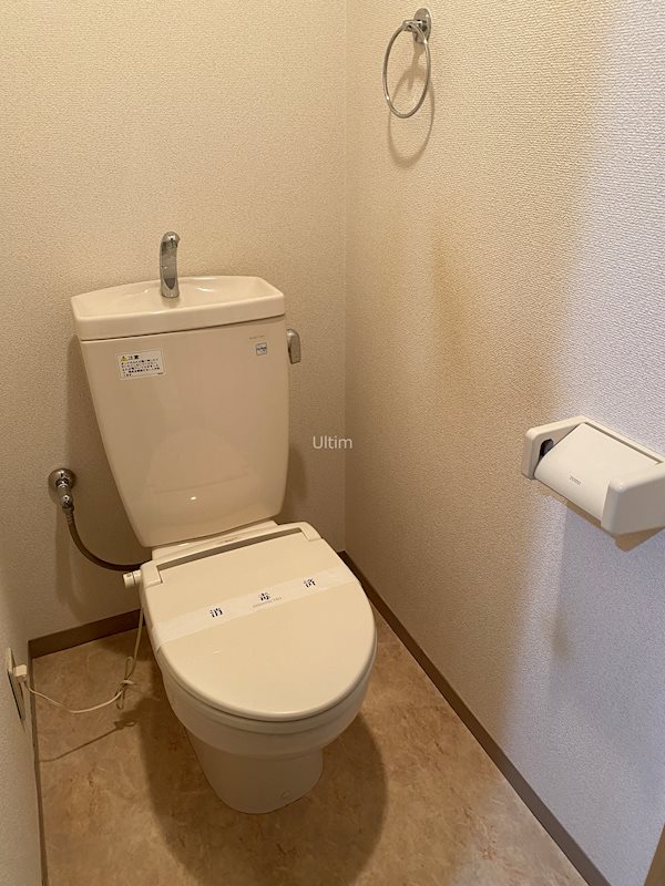 トイレ　別部屋のお写真です。ご参考までに！