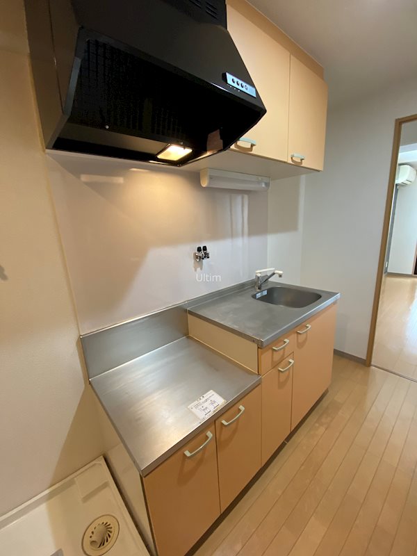 キッチン　別部屋のお写真です。ご参考までに！