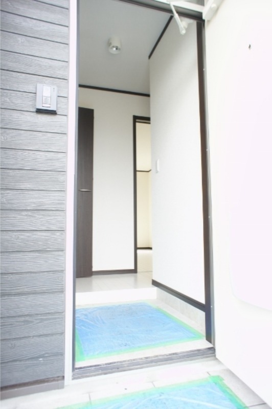 玄関　図面と現状に相違がある場合には現状を優先