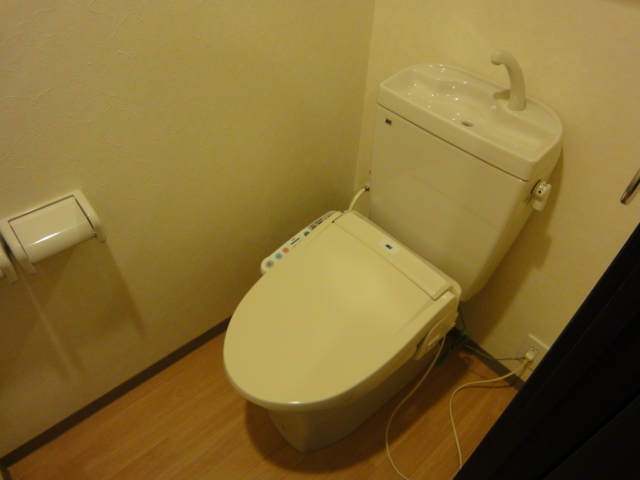 トイレ　シャワー付トイレ