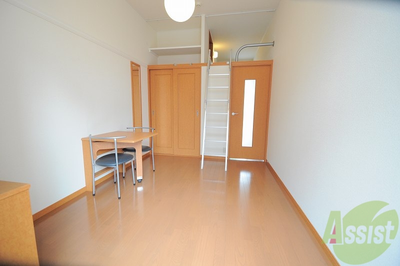 居室・リビング　１Ｆはフローリングになります！！