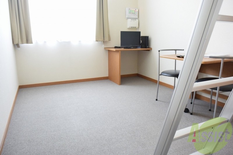 居室・リビング　２Ｆは絨毯です！！