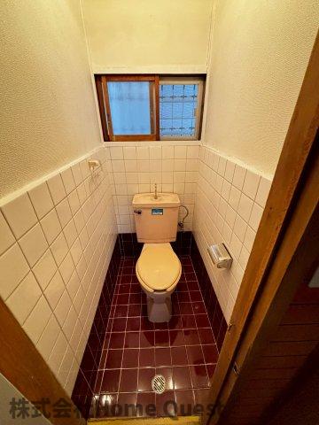 西山本町5丁目戸建のトイレ写真