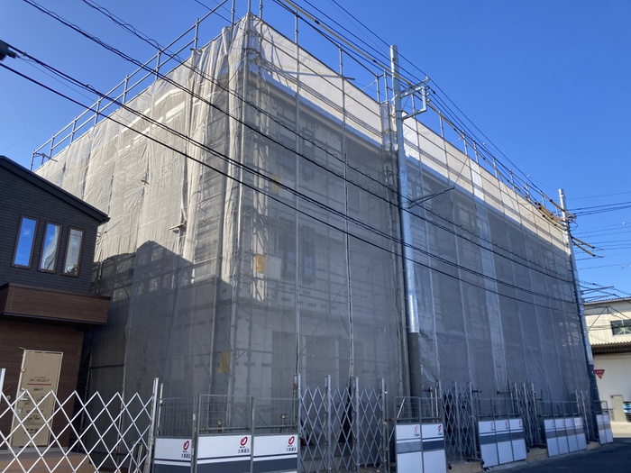 建物外観　建築中