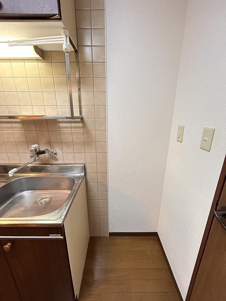 その他設備　冷蔵庫スペース※同タイプ別部屋の参考画像です（反転）