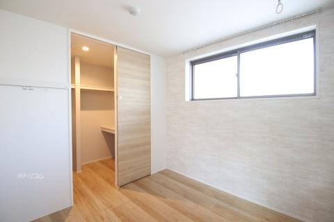 収納　ウォークインクローゼット