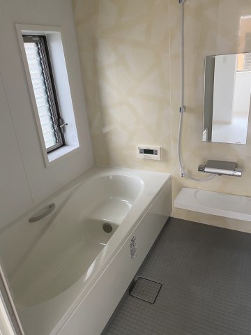 バス・シャワールーム　※写真はA棟です。 ※相違する場合は現況を優先いたします。