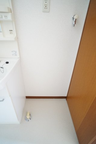 その他設備　室内洗濯機置き場です