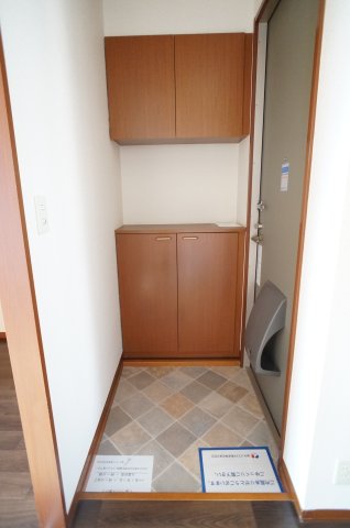 玄関　落ち着いた玄関です