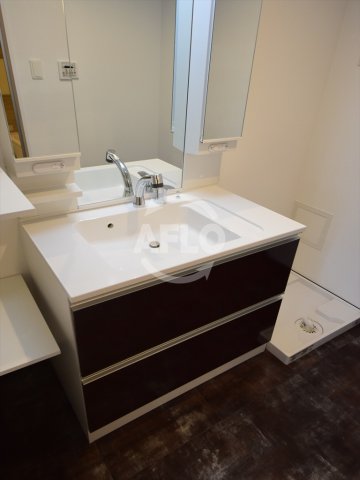 洗面設備　プレジオ本町　独立洗面台