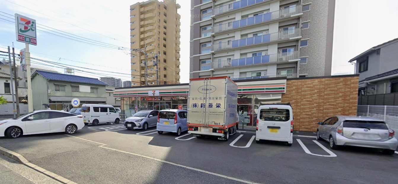 コンビニ　セブンイレブン広島井口4丁目店（コンビニ）まで220m