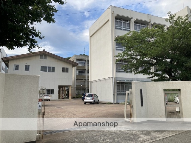 中学校　増位中学校（中学校）まで1046m