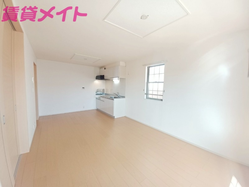 居室・リビング　同型参考写真