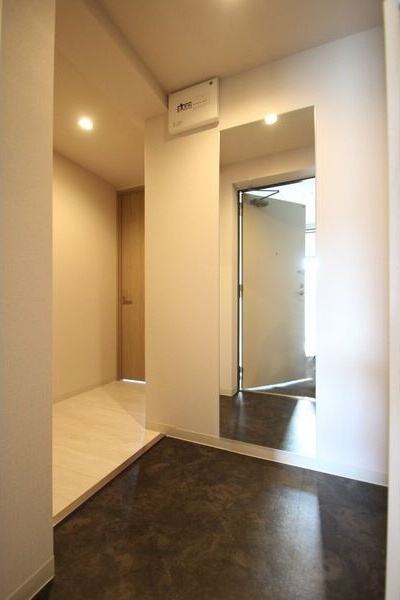 玄関　明るく綺麗な玄関がお出迎えです☆