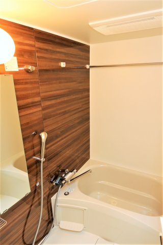 バス・シャワールーム　参考写真（同物件別部屋）