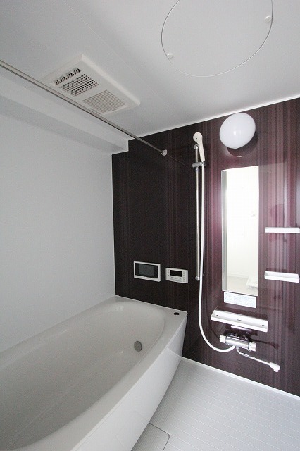 バス・シャワールーム　浴室ＴＶ・浴室暖房乾燥機付