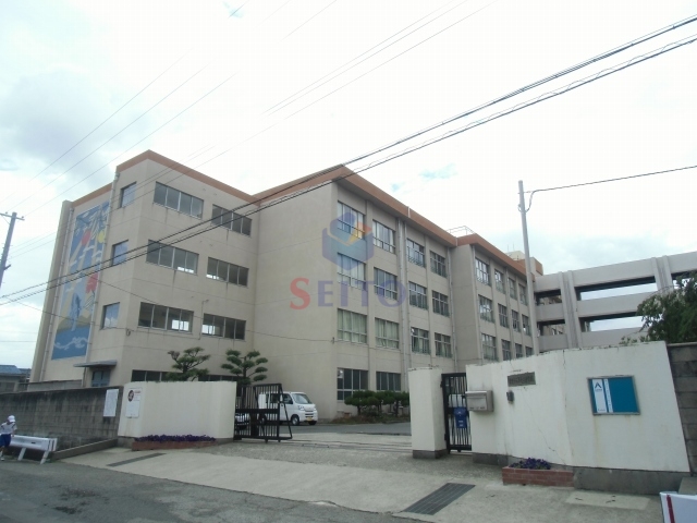 中学校　豊中市立第十二中学校（中学校）まで163m