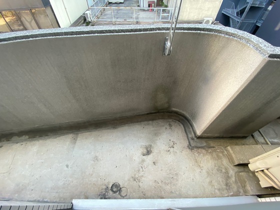 バルコニー　※別の部屋の写真です