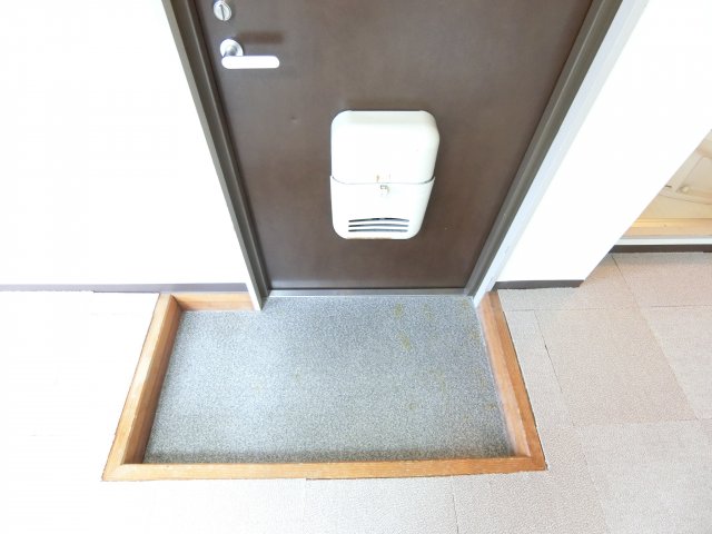 玄関　別部屋の参考写真