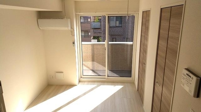 その他部屋・スペース　洋室５、８帖