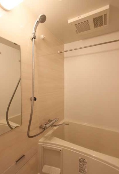 バス・シャワールーム　バス