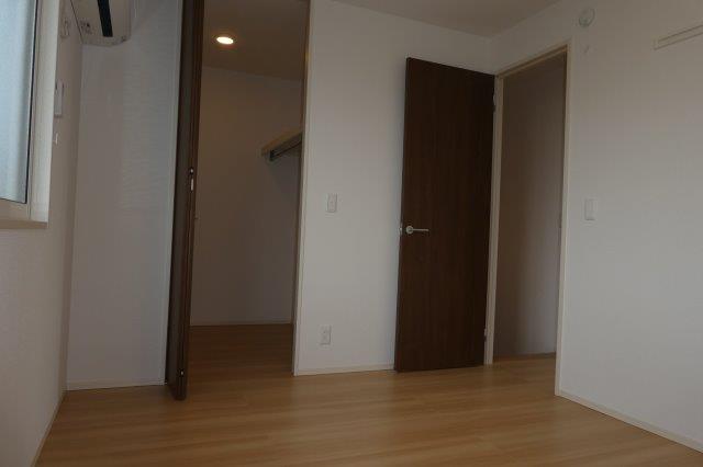 収納　ウォークインクローゼット