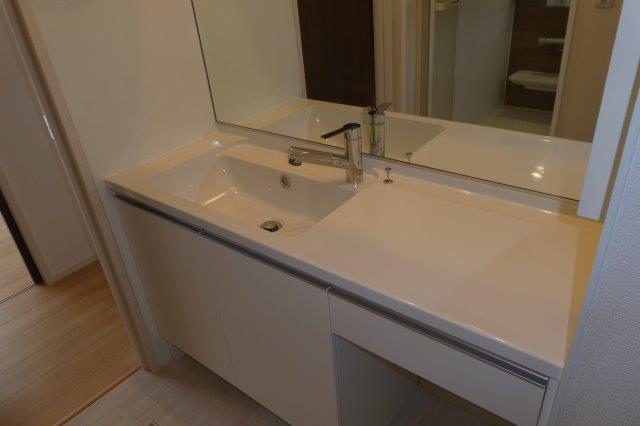 洗面設備　シャンプードレッサー