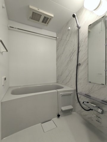 バス・シャワールーム　風呂