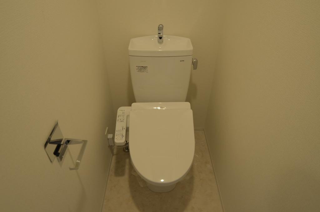 トイレ　シャワー付トイレ