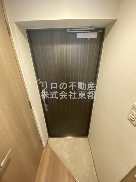 玄関　すっきりシンプルな玄関スペースです！