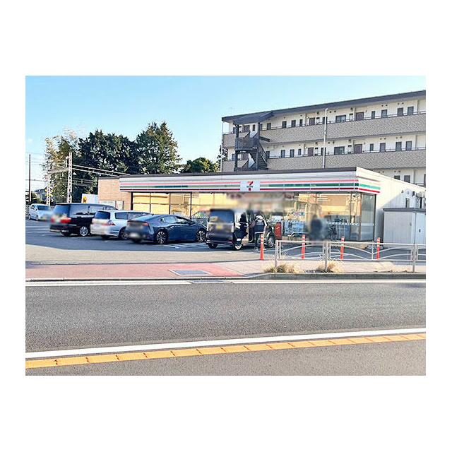 コンビニ　セブンイレブン伊勢原石田店（コンビニ）まで432m