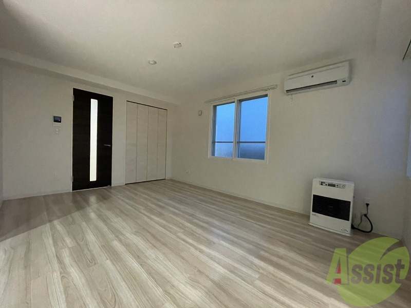 その他部屋・スペース　お部屋を別角度から撮ってみました。家具の配置もしやすそう。