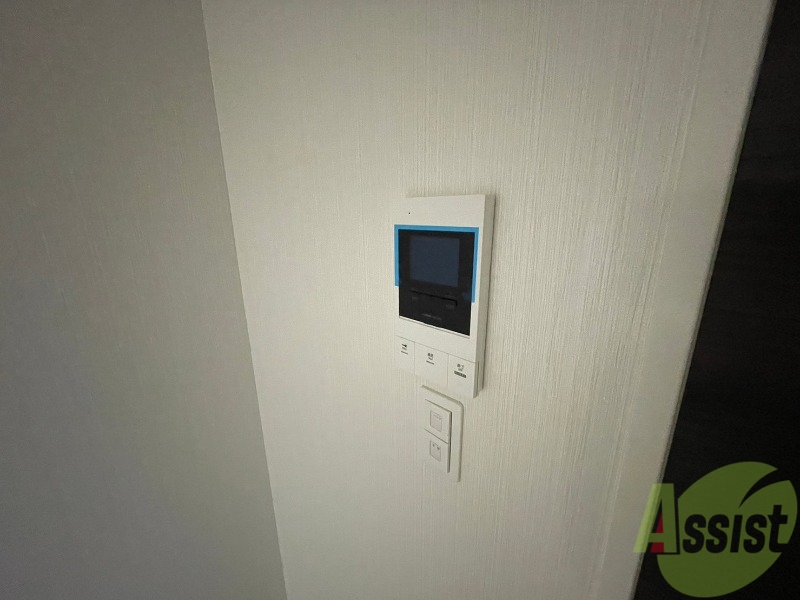 セキュリティ　ＴＶモニター付インターホンです。来客者の顔が見えるので安心！