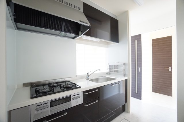 キッチン　※同物件・同タイプの写真です。