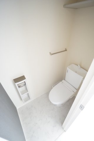 トイレ　※同物件・同タイプの写真です。