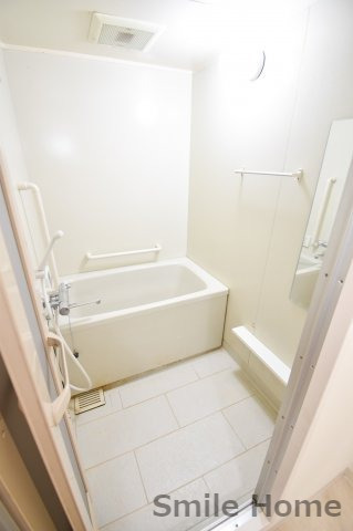 バス・シャワールーム　お湯張り・追い炊き付き