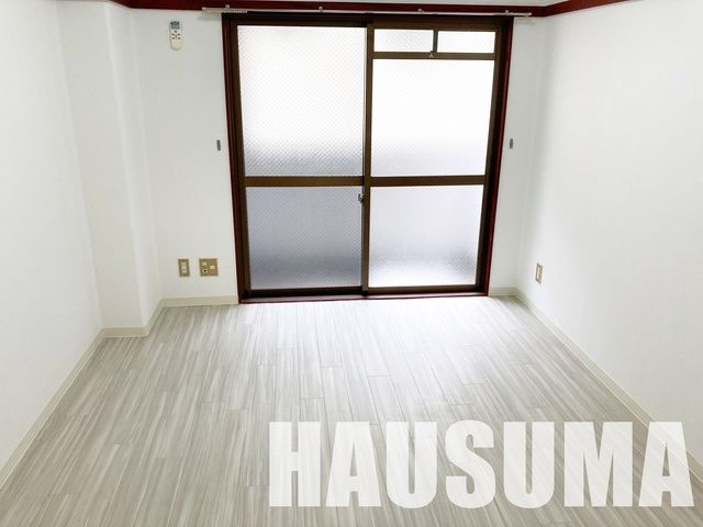 居室・リビング　室内※他号室参考写真使用※