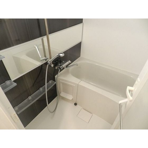 バス・シャワールーム　バスルーム