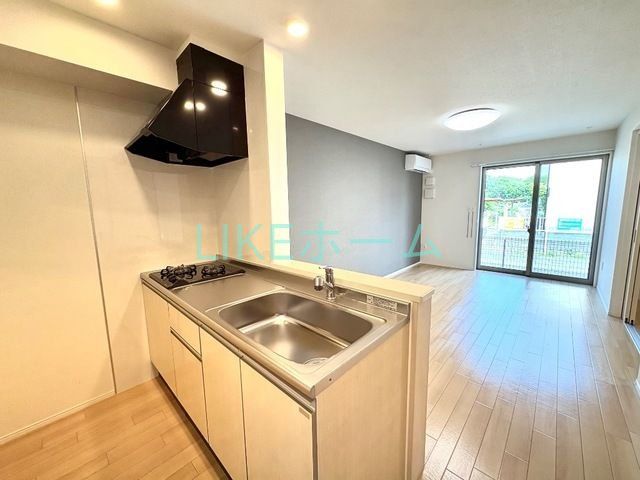 居室・リビング　キッチン