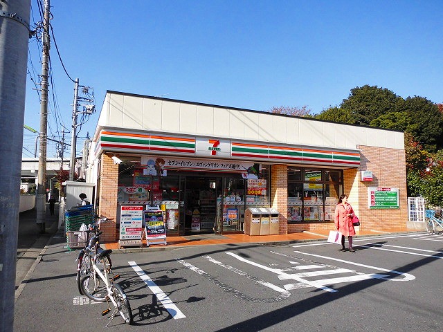 コンビニ　セブンイレブン 世田谷千歳郵便局前店（コンビニ）まで180m