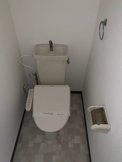 トイレ　※別部屋の写真です