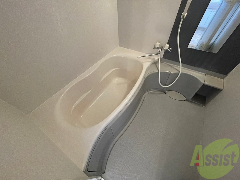 バス・シャワールーム　お風呂になります。一日の疲れを癒してくださいね。