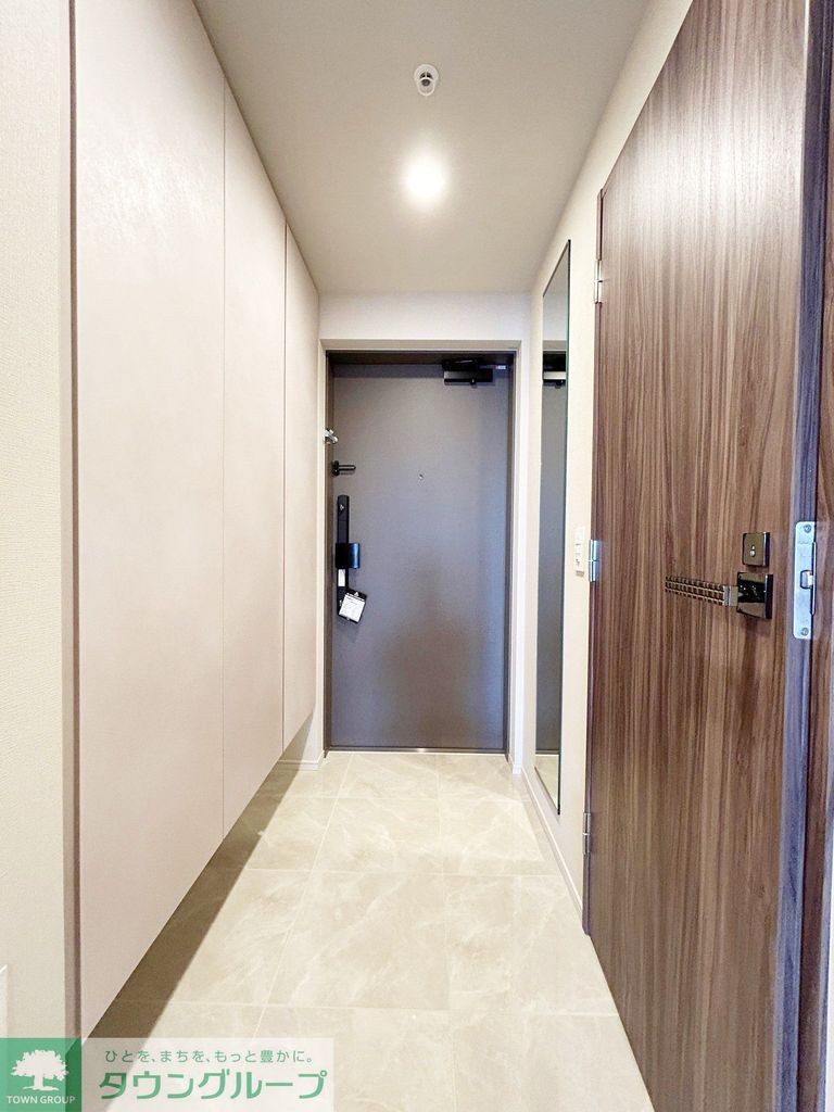 玄関　お部屋探しは株式会社　タウンハウジング　までお気軽にお問合…