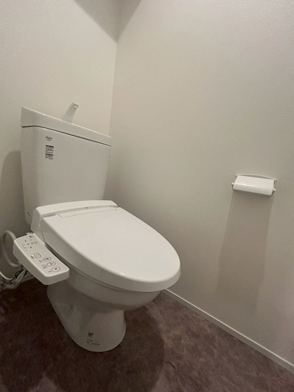 トイレ　温水洗浄便座付