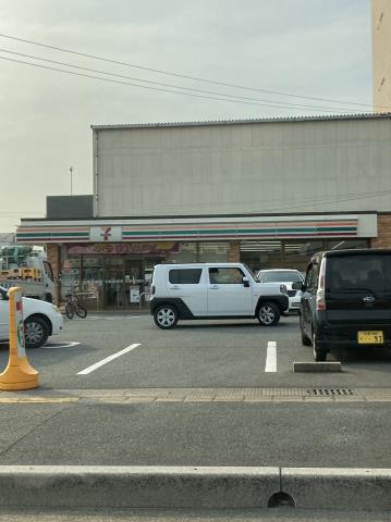 コンビニ　セブン－イレブン大野城北市民プール前店（コンビニ）まで513m