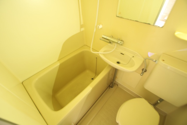 バス・シャワールーム　別室の参考写真です。※現況優先