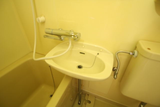 洗面設備　別室の参考写真です。※現況優先