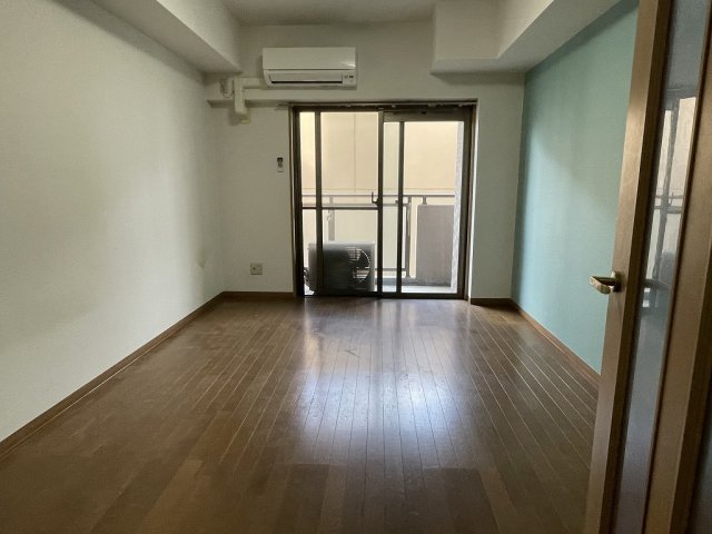 その他部屋・スペース　広くて明るい寝室