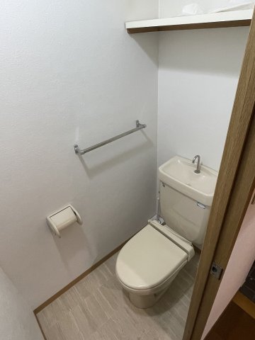 トイレ　シンプルで使いやすいトイレです